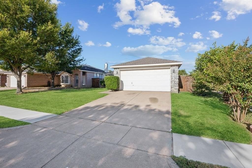 345 Port O Conner Dr - Photo 2 of 25