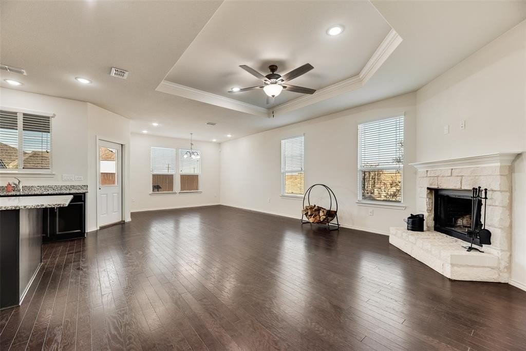 1925 Trace Dr - Photo 6 of 19