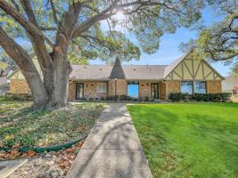 featured image of 7608 Meadow Oaks Dr