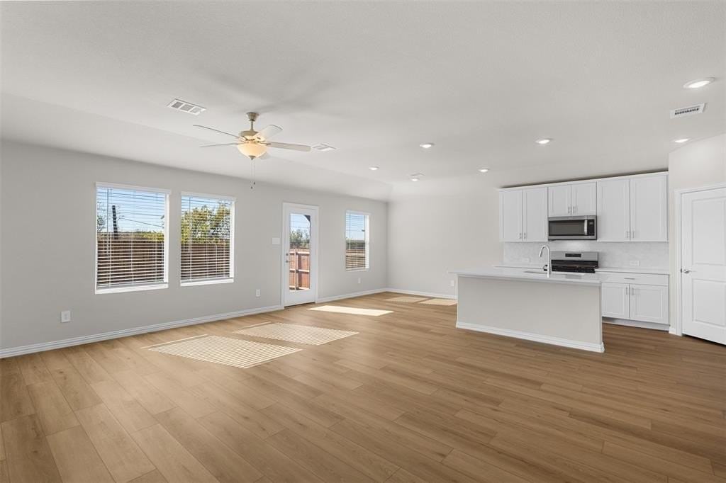 6649 Valley Lake Ln - Photo 6 of 27