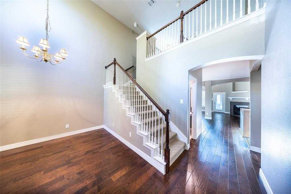 4501 Brighton Drive - Photo 3 of 35