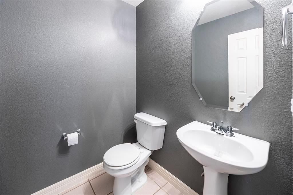 4501 Brighton Drive - Photo 6 of 35