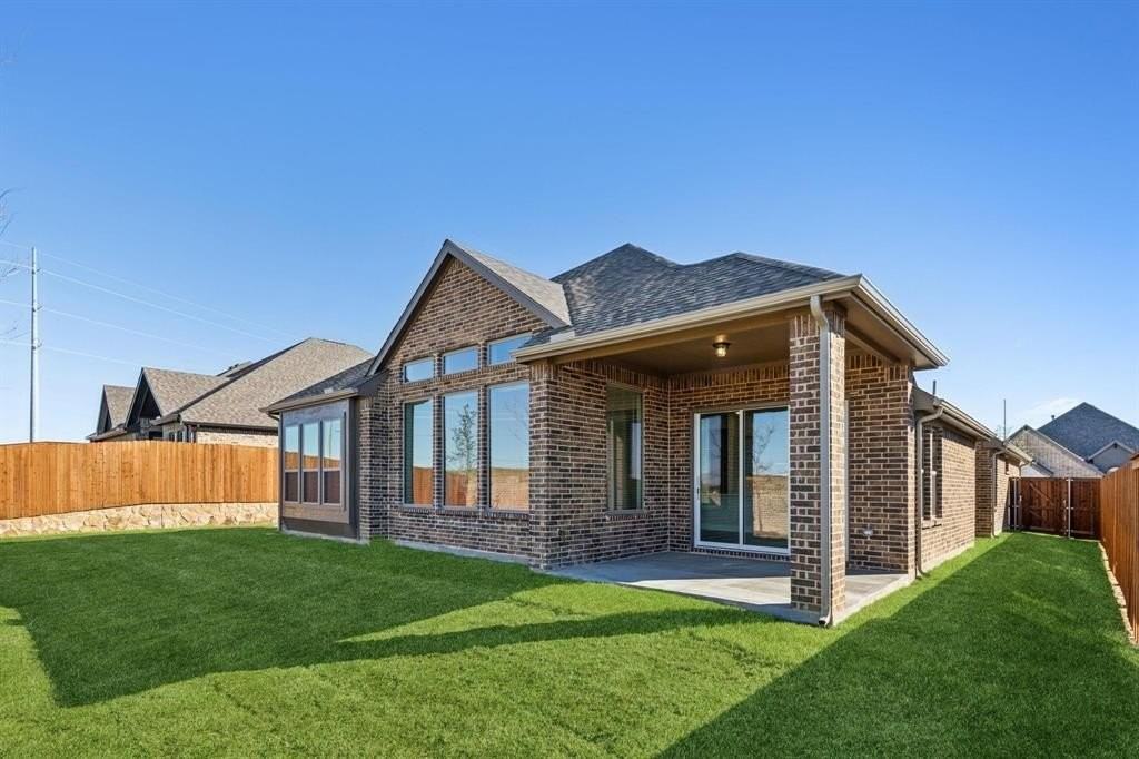 3913 Ashland Ave - Photo 2 of 10