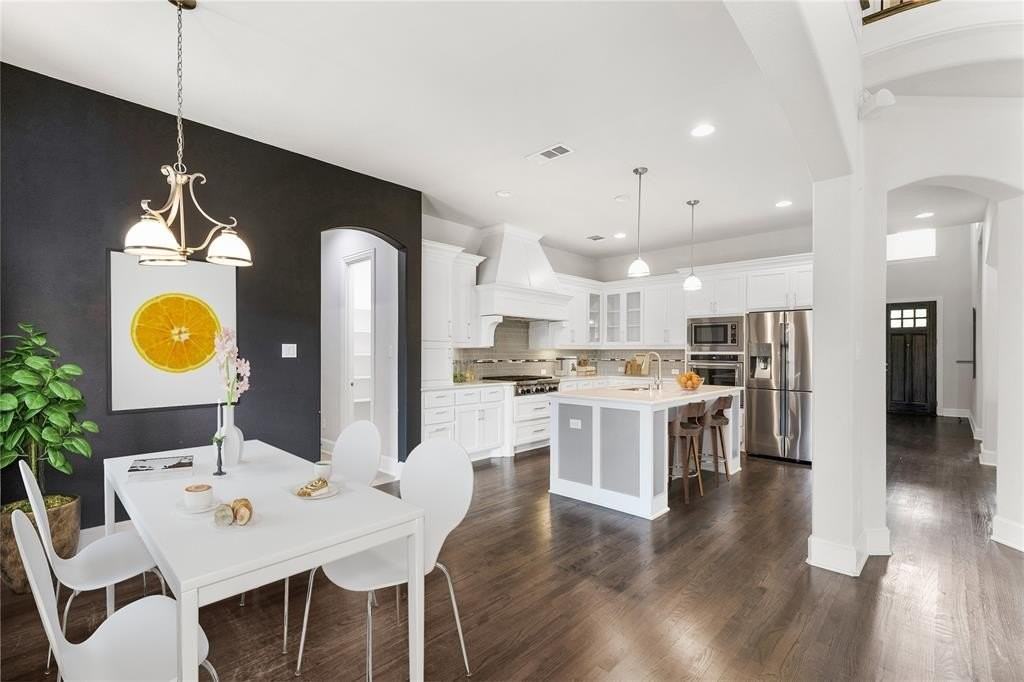 1304 Damsel Catlyn Drive - Photo 3 of 28