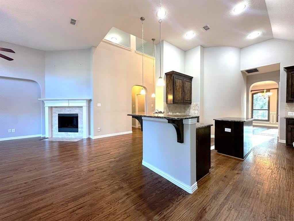 2453 Ranchview Dr - Photo 3 of 22