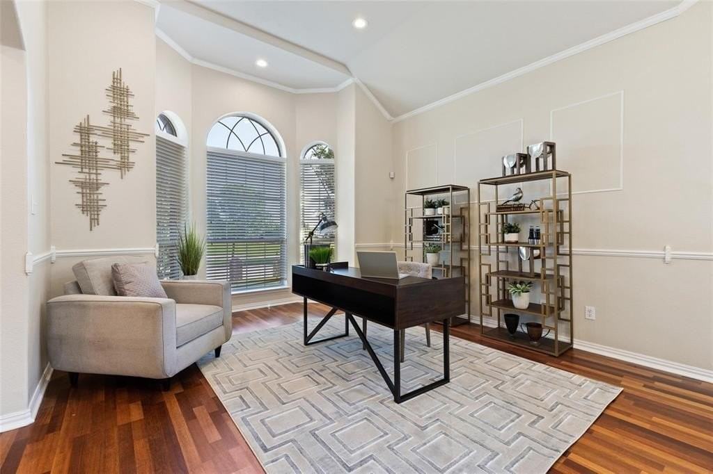 9750 Grassland Drive - Photo 4 of 31