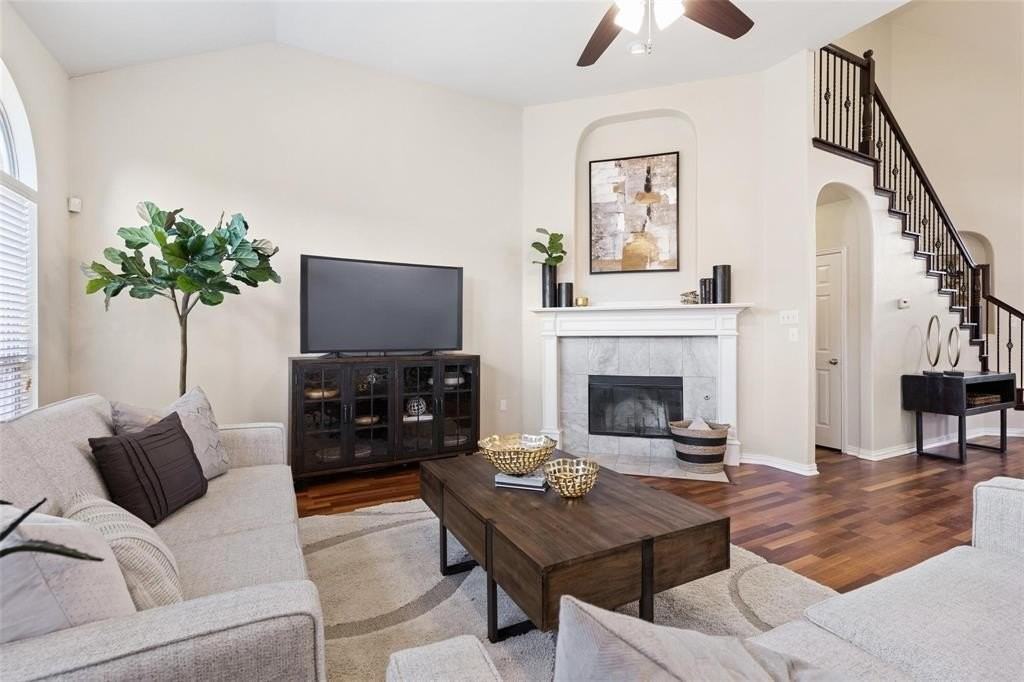 9750 Grassland Drive - Photo 7 of 31