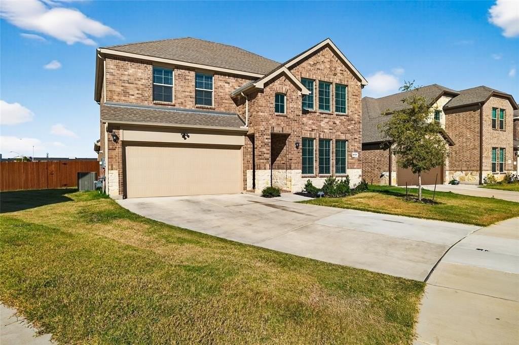 8129 Trudy Ln - Photo 2 of 31