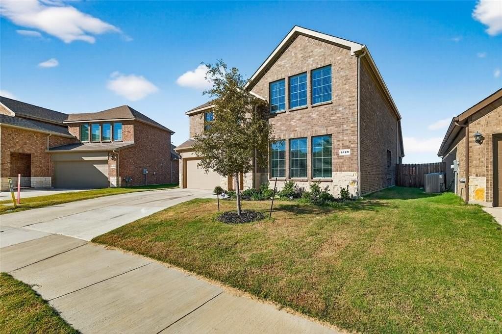 8129 Trudy Ln - Photo 3 of 31