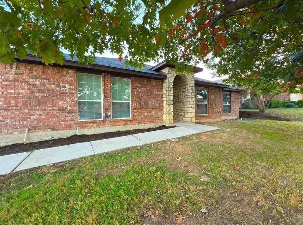 9201 Rhea Dr - Photo 2 of 31