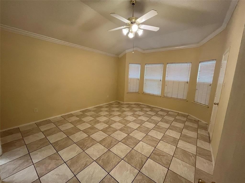 1120 Deer Valley Ln - Photo 7 of 15