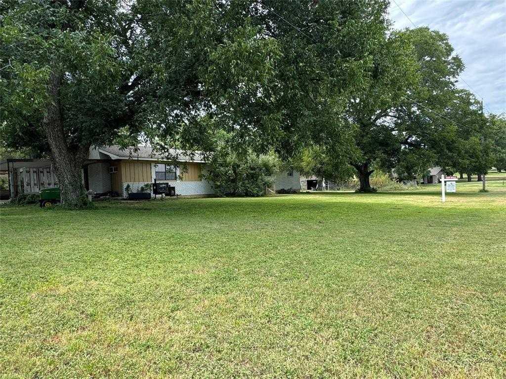 201 Fm 2247 - Photo 2 of 17