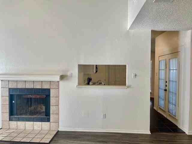 6709 Driffield Cir W - Photo 7 of 30