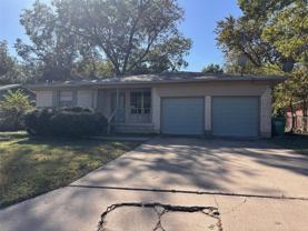 1110 Edinburg Ln - Photo 1 of 1