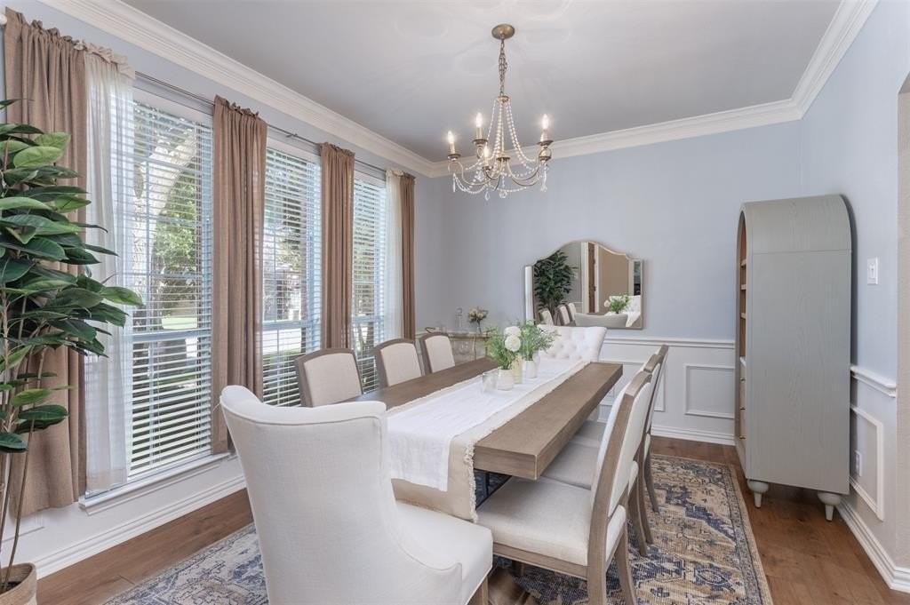 1613 Rollins Drive - Photo 5 of 38