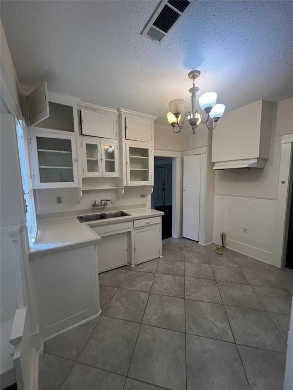 5242 Richard Ave - Photo 2 of 15