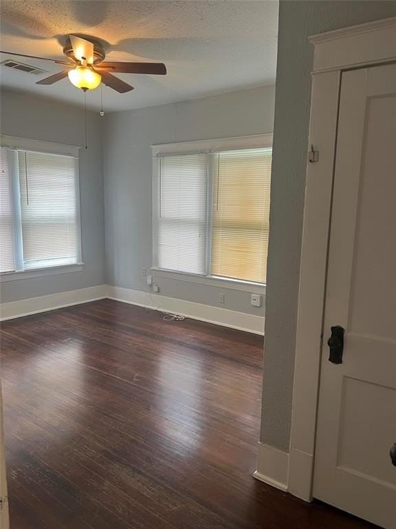 5242 Richard Ave - Photo 4 of 15