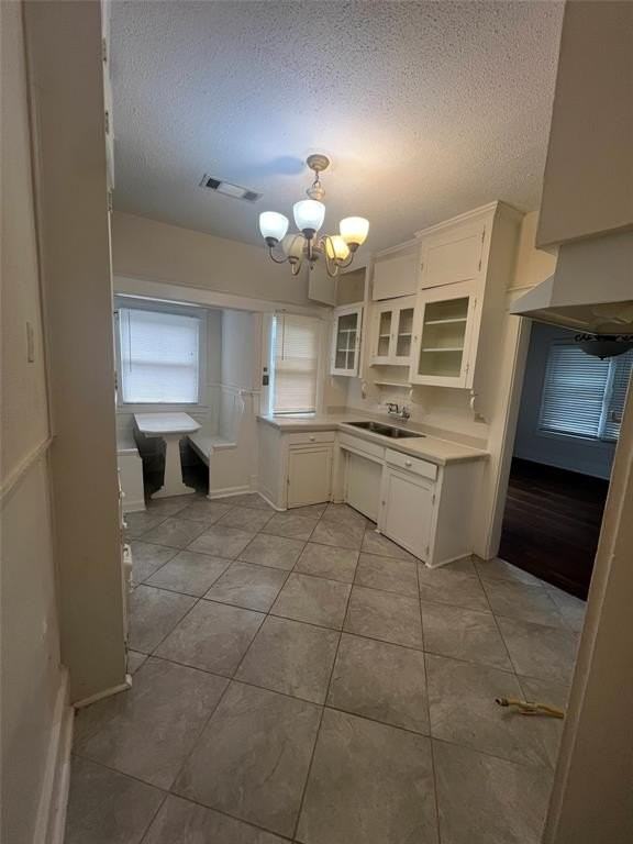 5242 Richard Ave - Photo 6 of 15