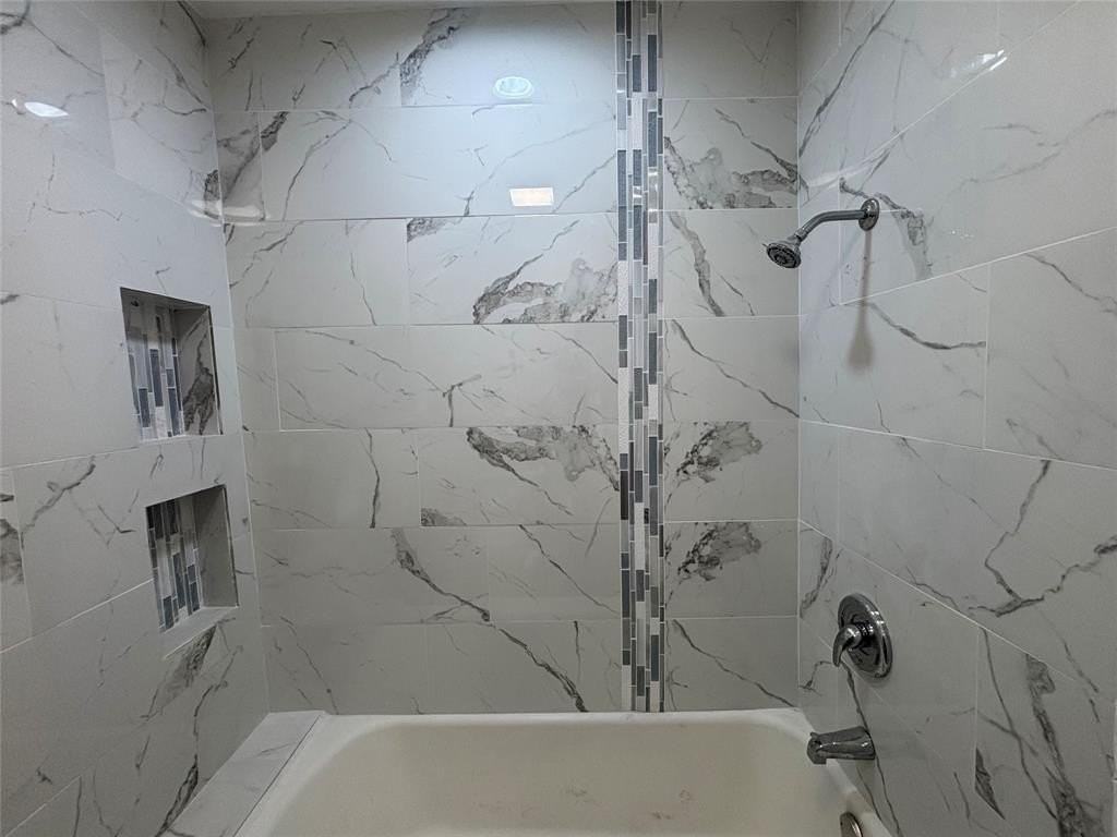 1303 Marydale Dr - Photo 7 of 13