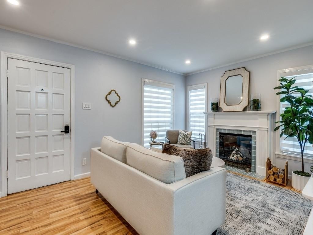 5739 Ellsworth Ave - Photo 7 of 38