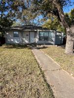 featured image of 1326 Clinton St