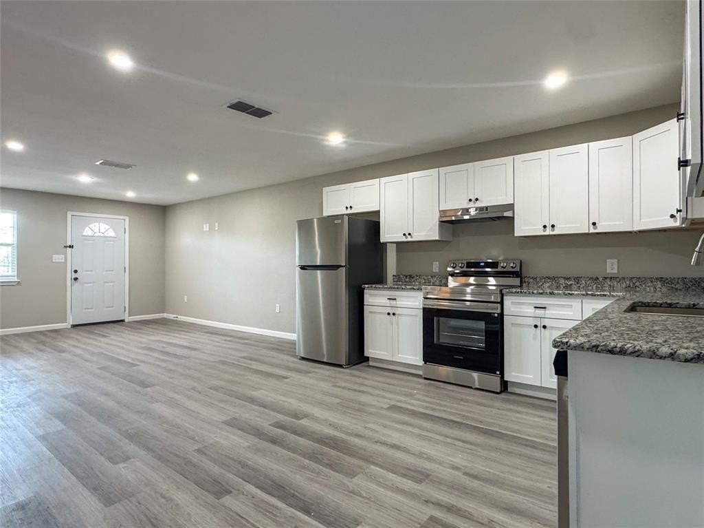 216 Smith Cir #1 - Photo 5 of 15