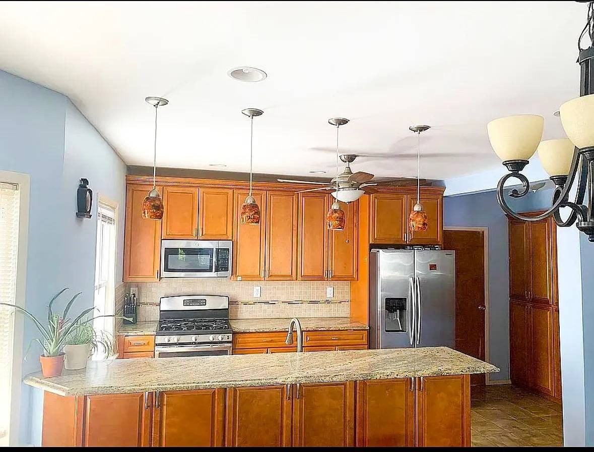 134 rd & 175th - Photo 6 of 18