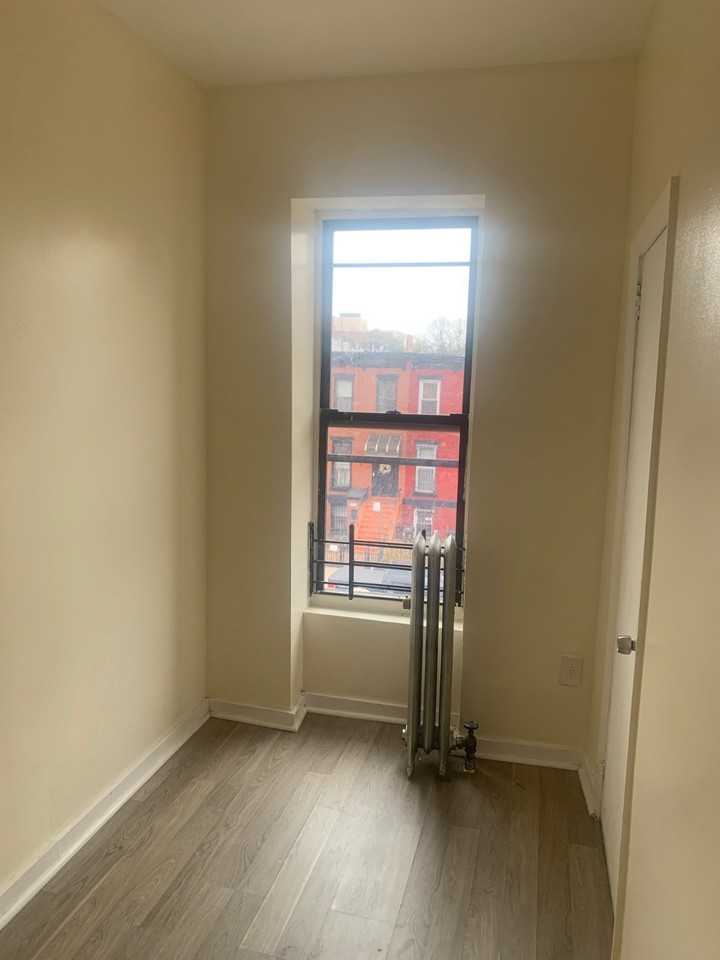 463 Van Buren St #2 - Photo 5 of 10