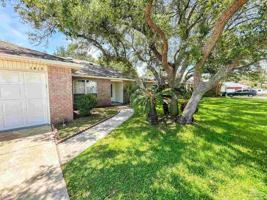 featured image of 1415 Tender Oaks Ln