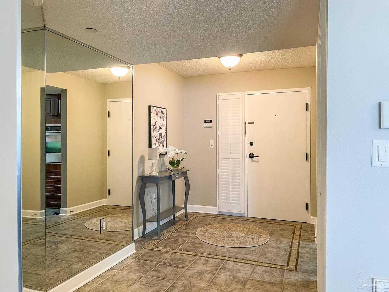 106 Port Royal Way - Photo 3 of 26