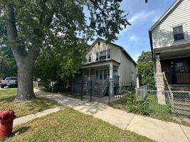 featured image of 58 E 100th St #2