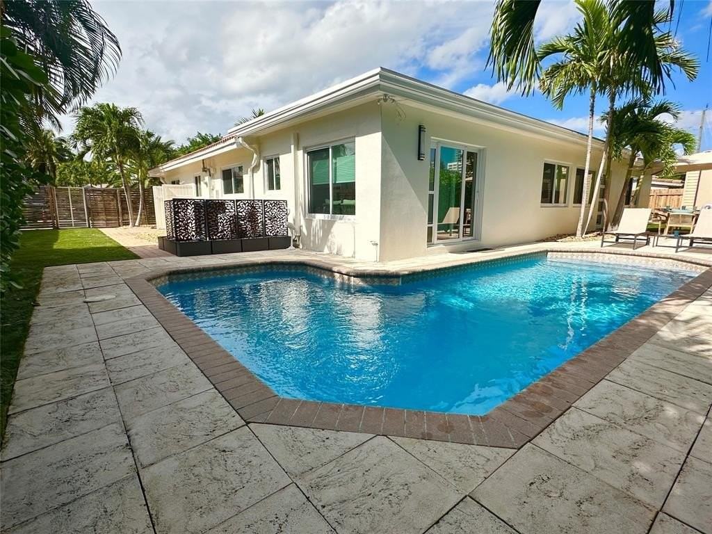 1820 Bel Air Ave - Photo 4 of 37