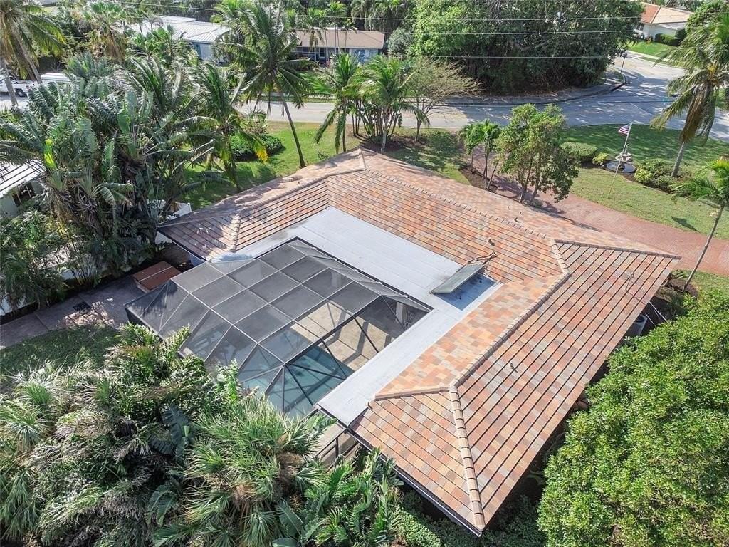 556 Se 15th Ave - Photo 4 of 42