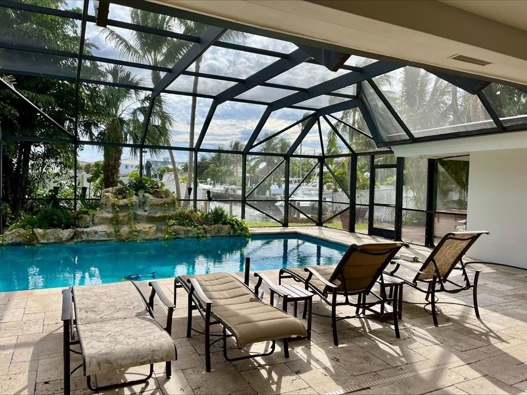 556 Se 15th Ave - Photo 7 of 42