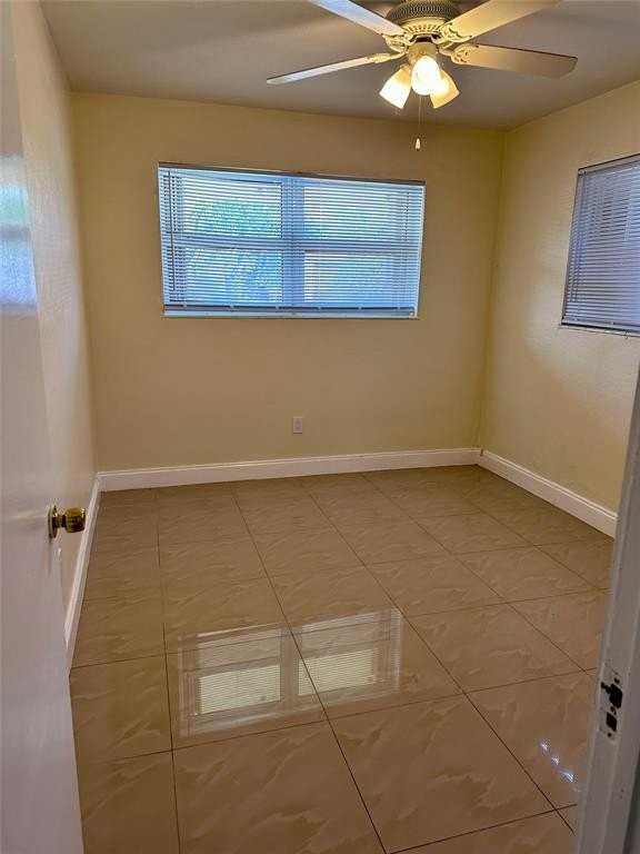 6840 Greene St - Photo 5 of 18