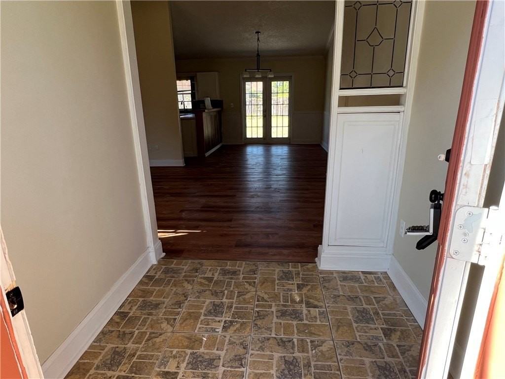 1300 Eldron Blvd Se - Photo 5 of 19