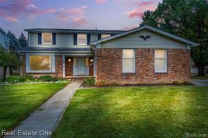 featured image of 5842 Marble Dr