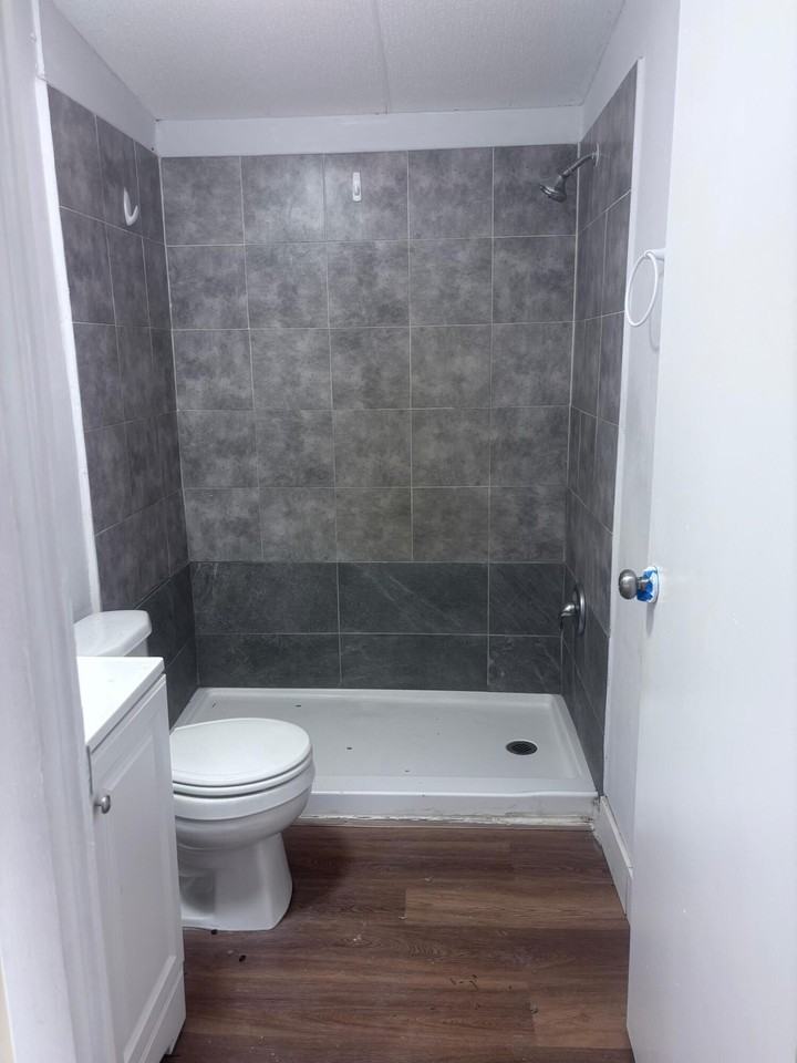 11841 Atlantic Cir - Photo 7 of 10