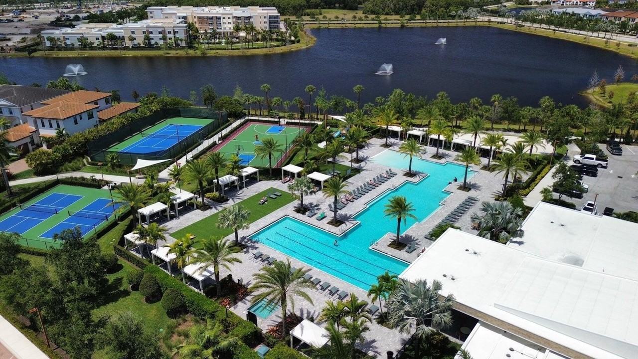 3019 Franklin Pl - Photo 2 of 22