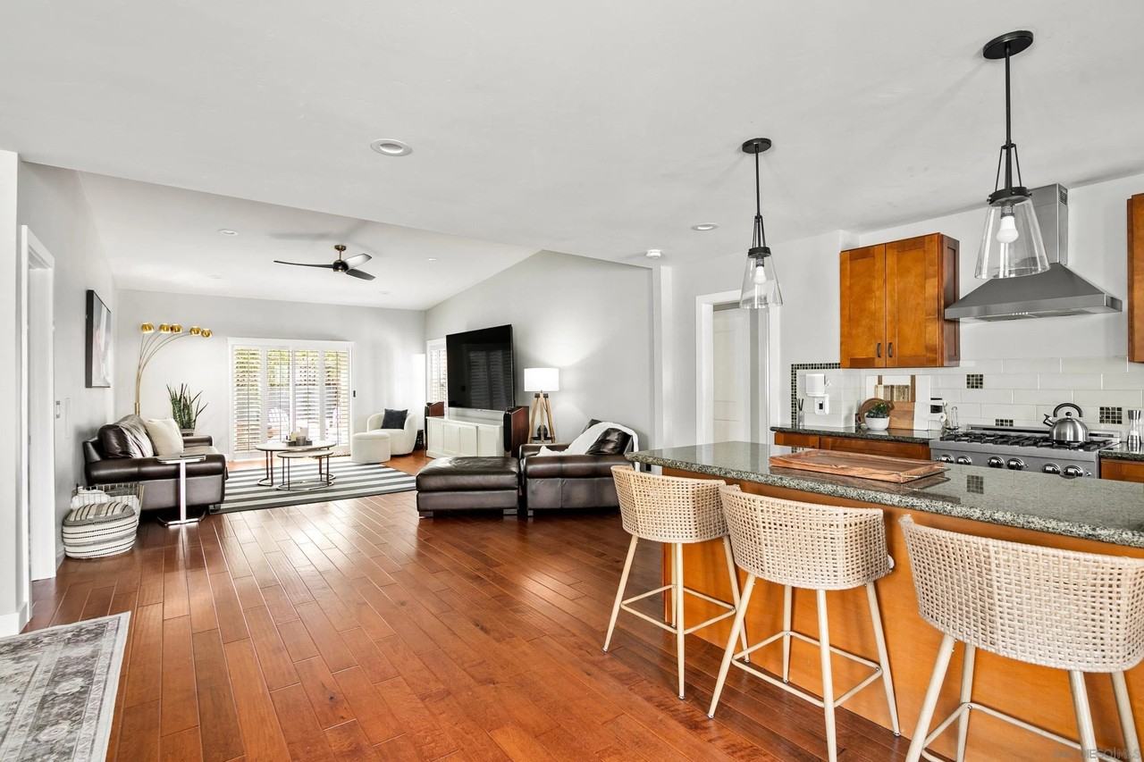 1865 Mission Cliff Dr - Photo 6 of 22