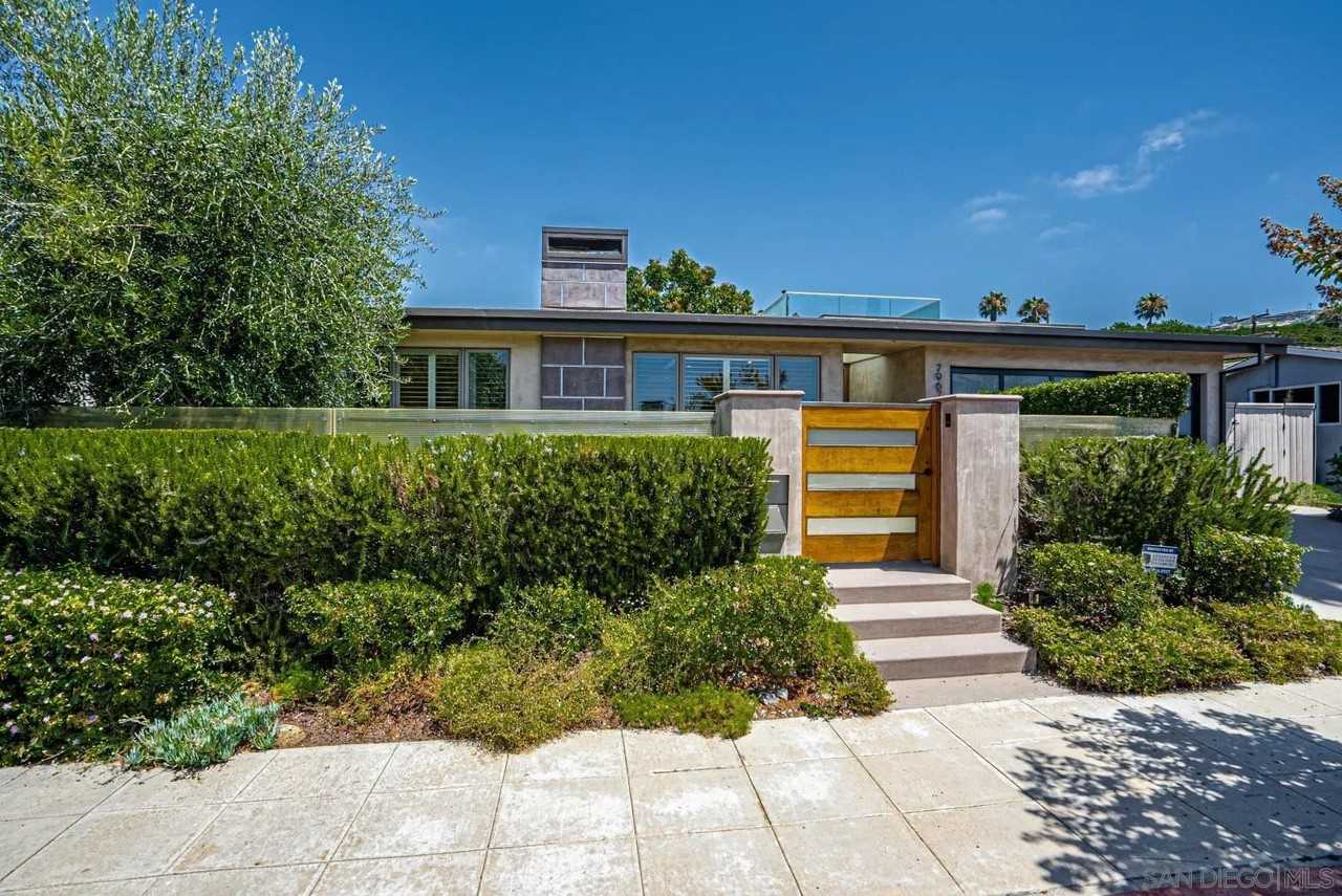 7967 Paseo Del Ocaso - Photo 4 of 44