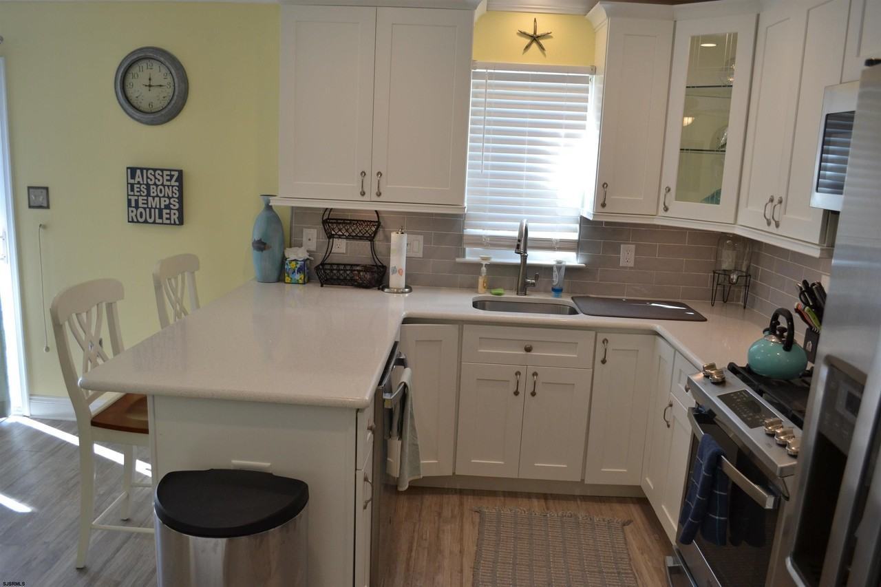 214 N Coolidge Ave - Photo 6 of 41