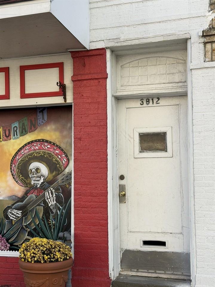 3812 Ventnor Ave Unit 3 - Photo 2 of 15