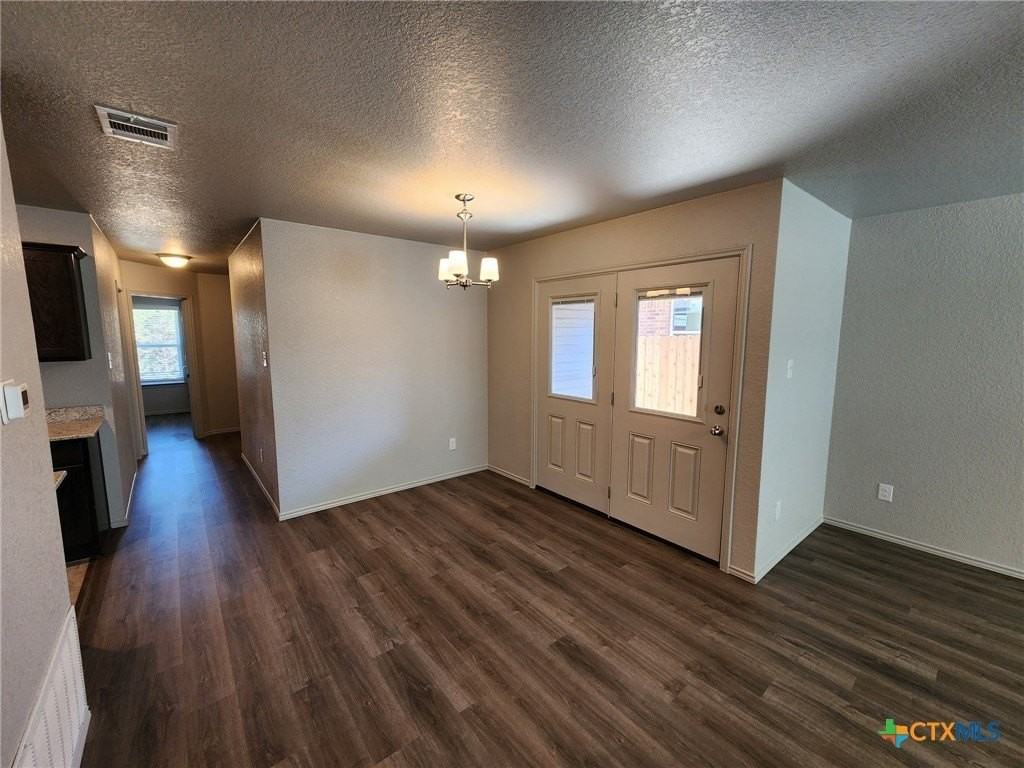 543 Lost Trail #A - Photo 3 of 6