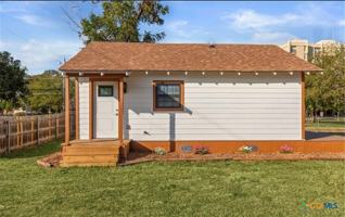 featured image of 409 South Saunders Street