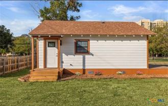 409 S Saunders St - Photo 1 of 1