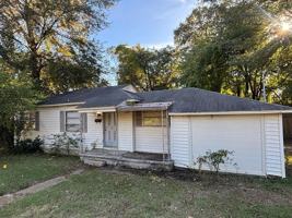 featured image of 1007 Richmond Rd