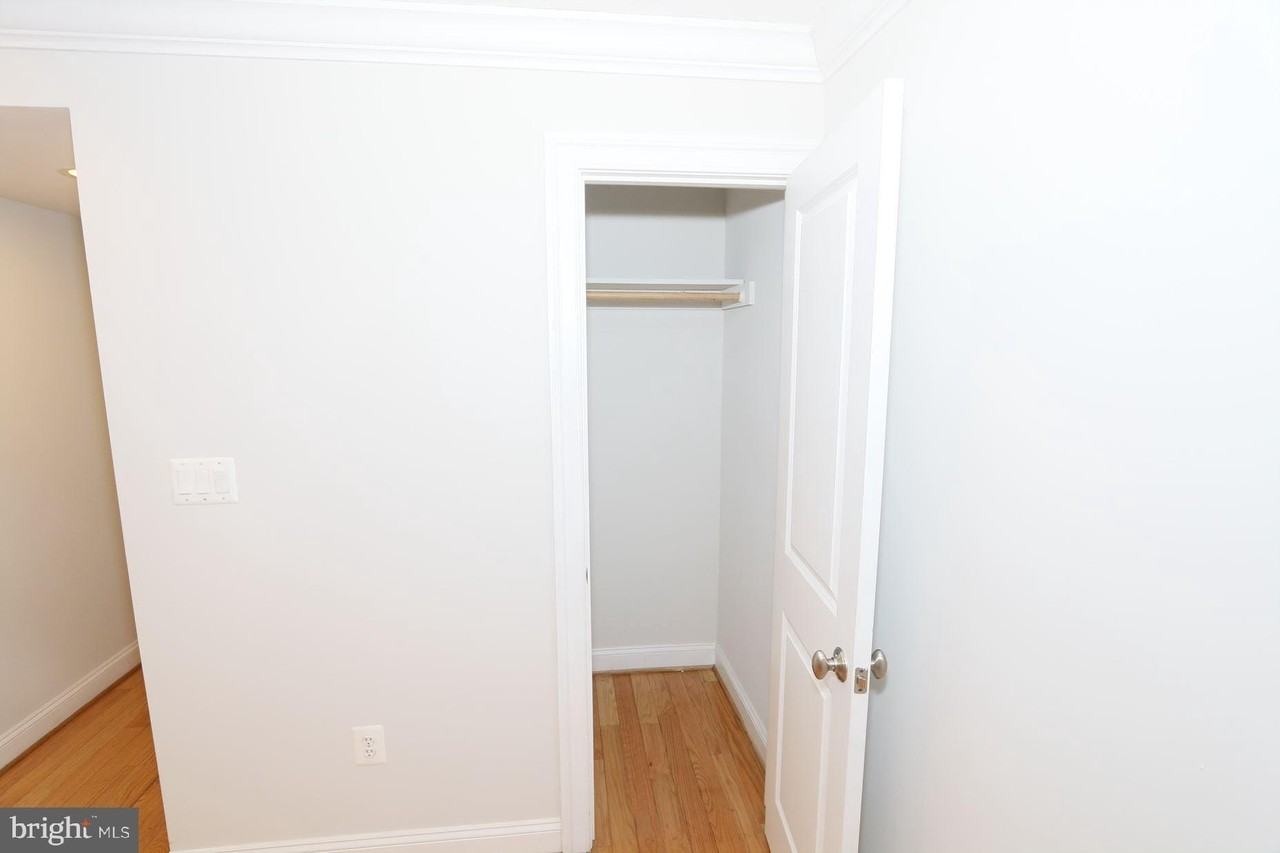 1901 Lincoln Rd Ne Apt 101 #101 - Photo 6 of 17