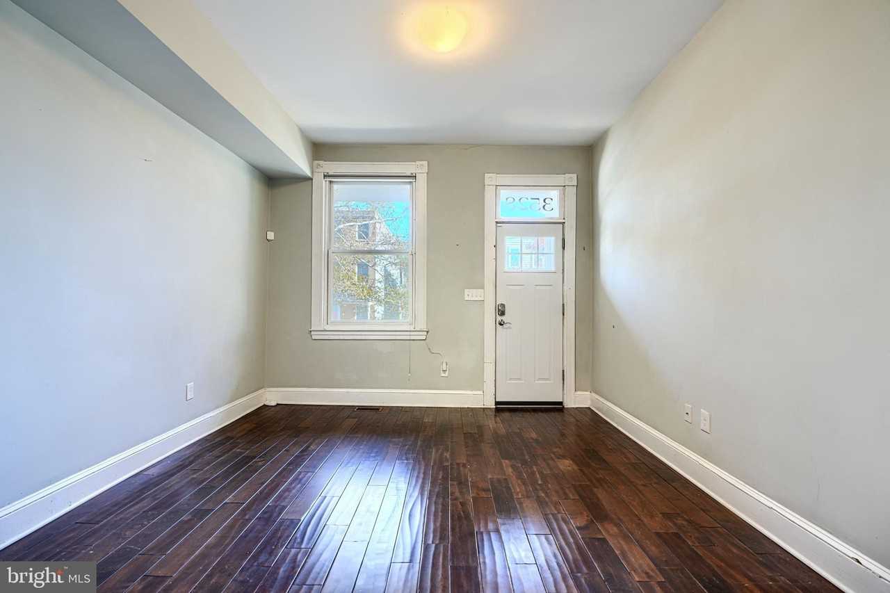 3528 Hickory Avenue - Photo 2 of 27