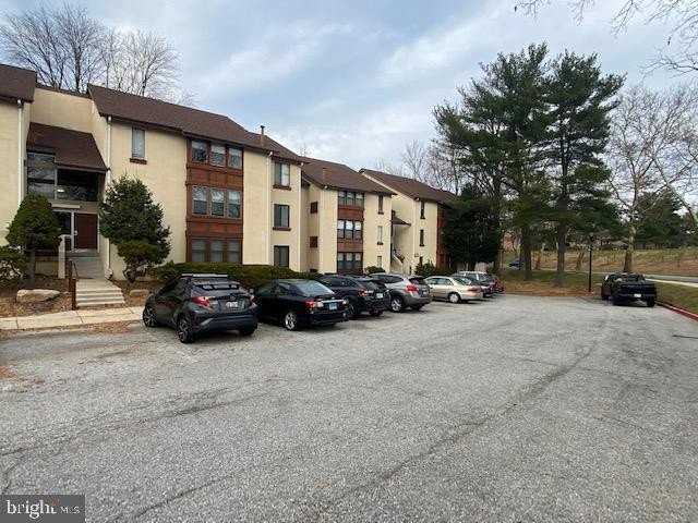 5860 Thunder Hill Rd Apt B2 #B2 - Photo 3 of 35